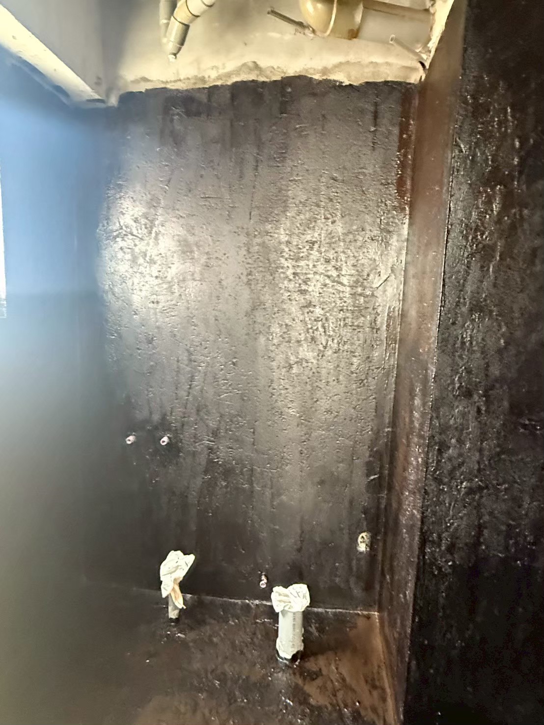 LINE_ALBUM_0715泥作上第二道防水層 待乾 明日上第三道防水層_250923_19